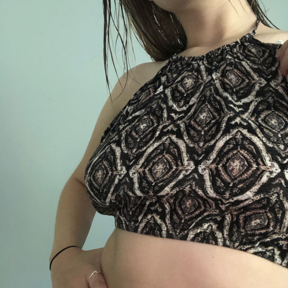 Patterned Halter Top NWOT - Picture 5 of 5